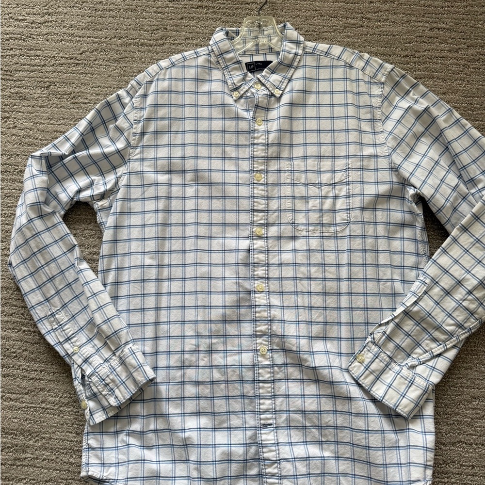 GAP Blue and White Casual Button Down Shirt Large-Tall